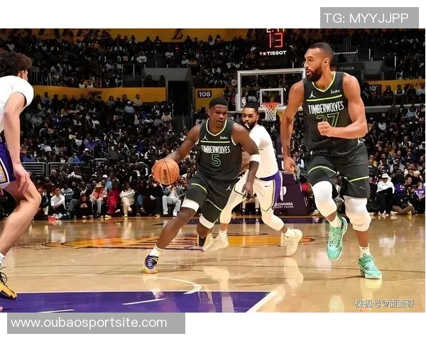 爱德华兹谈三人性格差异与默契直言杰登与里德都很安静 爱德华兹谈三人性格差异与默契直言杰登与里德都很安静